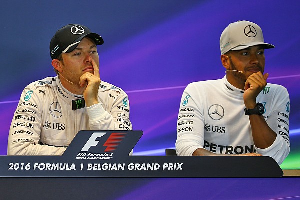 Rosberg: "No me esperaba ver a Lewis en el podio"