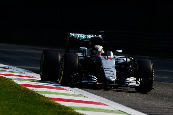Hamilton dá troco em Rosberg e lidera sexta em Monza