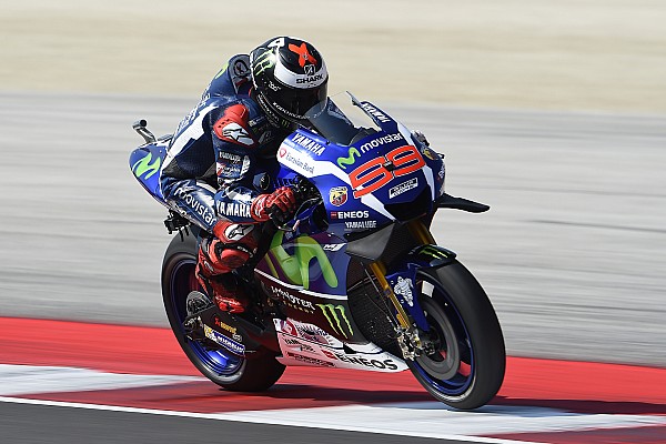 Lorenzo vuelve a la pole en casa de Rossi
