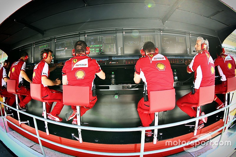Ferrari pit pórtico