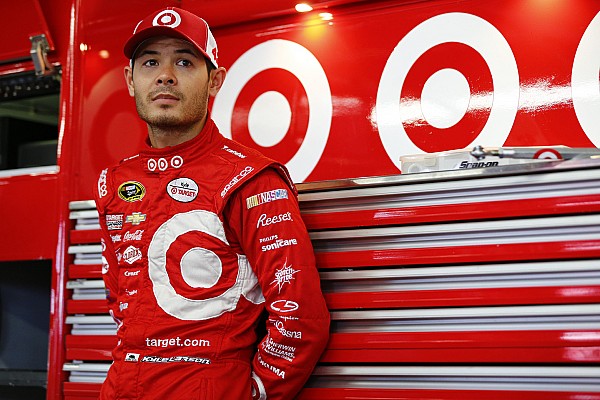 Larson sigue mandando en las prácticas en New Hampshire