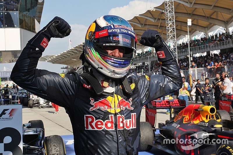Ganador, Daniel Ricciardo, Red Bull Racing celebra en parc ferme