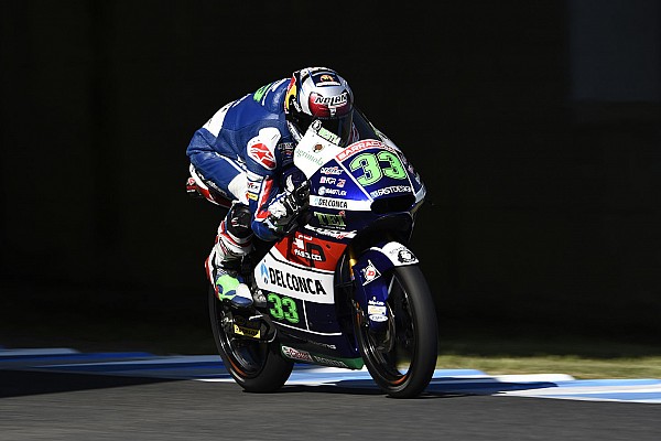 Bastianini se crece ante Binder y gana en Moto3