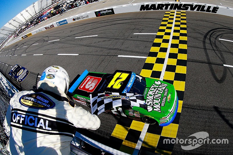 Johnny Sauter, Chevrolet takes the win