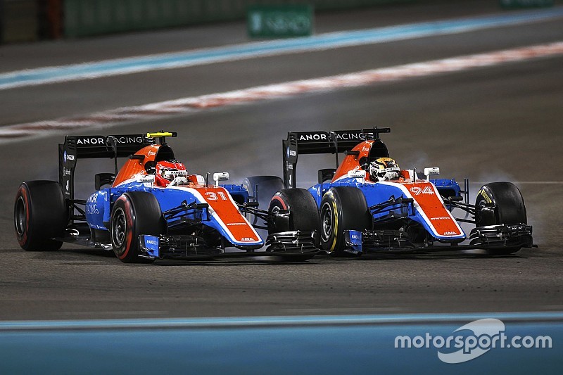 Pascal Wehrlein, Manor Racing MRT05, Esteban Ocon, Manor Racing MRT05