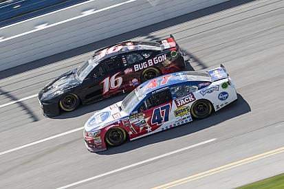 Roush Fenway Racing sólo tendrá dos autos en 2017