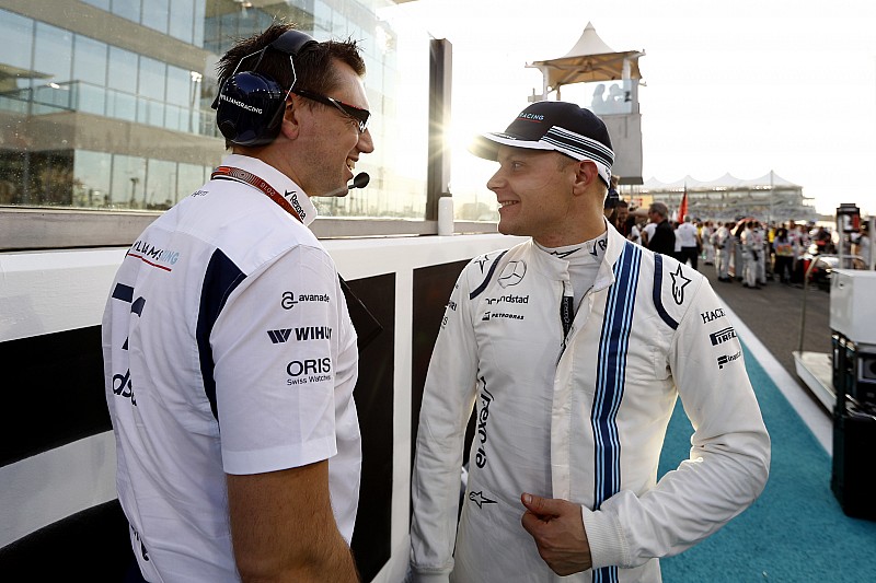 Jonathan Eddolls, Race Engineer, Williams y Valtteri Bottas, Williams, en la parrilla