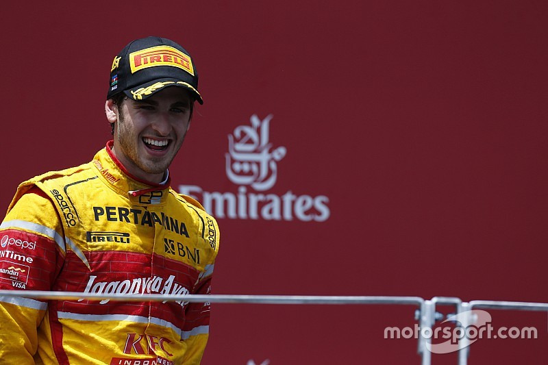 Ferrari rekrut Giovinazzi sebagai pembalap ketiga di F1 2017