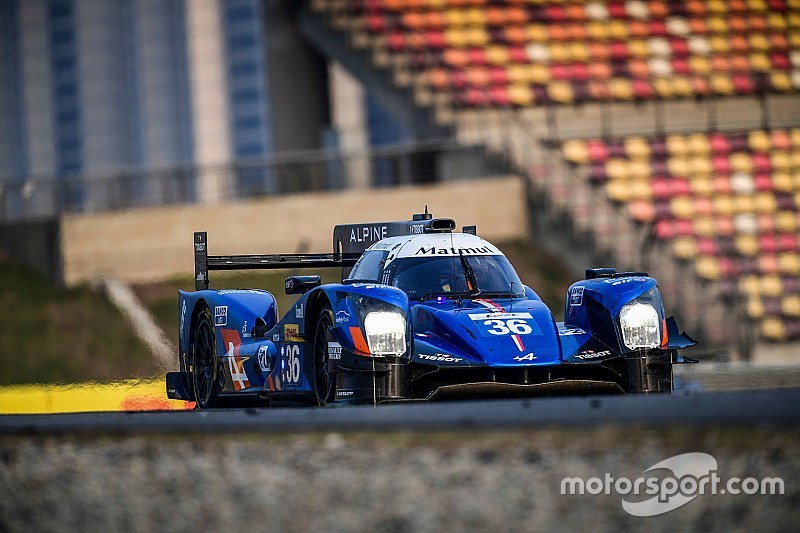 #36 Signatech Alpine A460: Gustavo Menezes, Nicolas Lapierre, Stéphane Richelmi