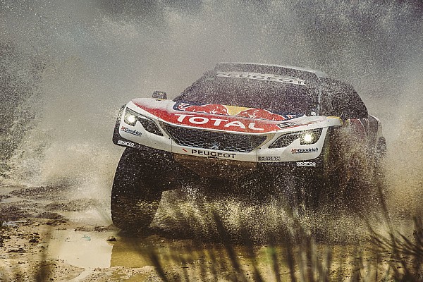 Loeb vence segundo estágio e tira liderança de Al-Attiyah