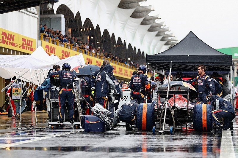 Carlos Sainz Jr., Scuderia Toro Rosso STR11
