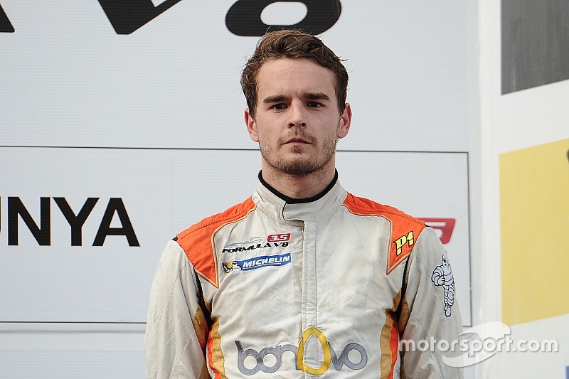 Podio: tecer lugar Tom Dillmann, AVF