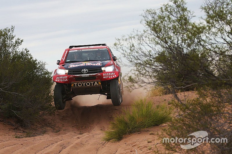 #302 Toyota Gazoo Racing Toyota: Giniel de Villiers, Dirk von Zitzewitz