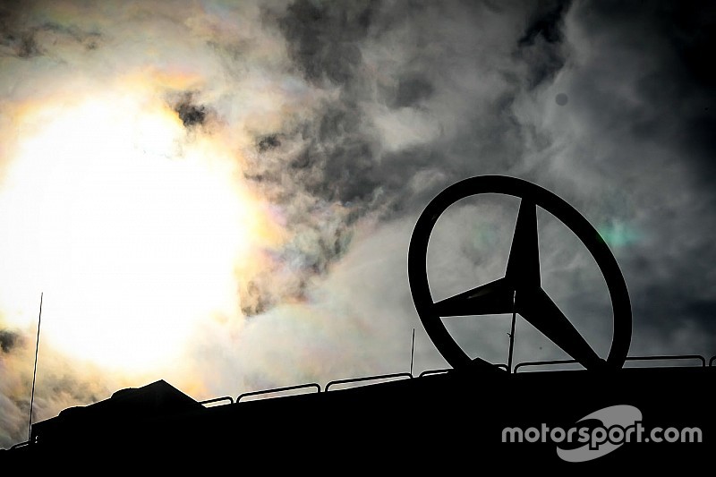 Mercedes logo