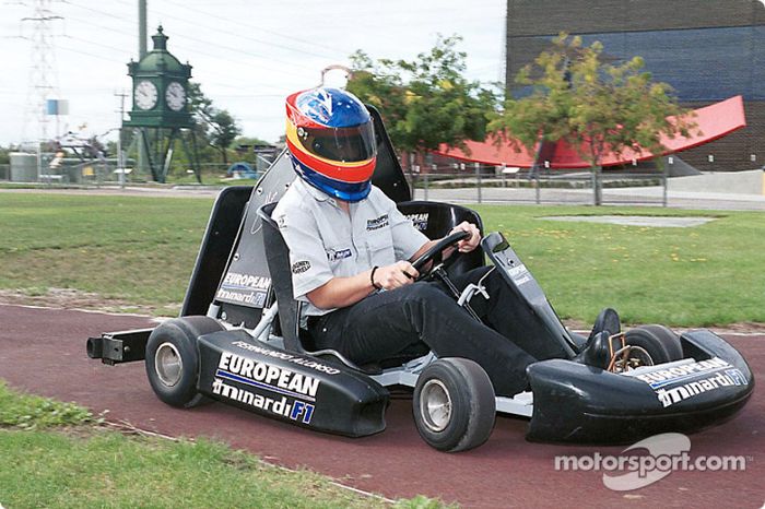 Fernando Alonso en un evento antes de su primer gran premio