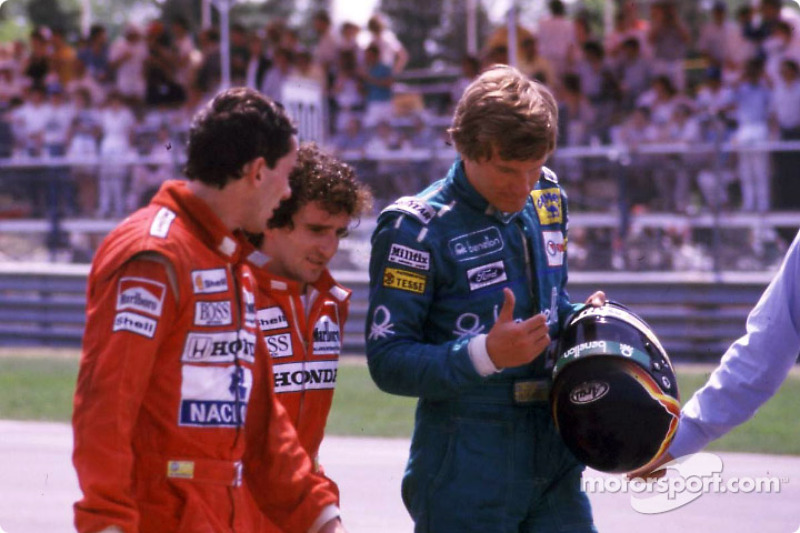 Nach dem Rennen: Ayrton Senna, Alain Prost und Thierry Boutsen