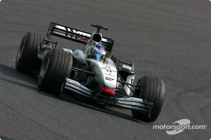 2002: McLaren-Mercedes MP4-17