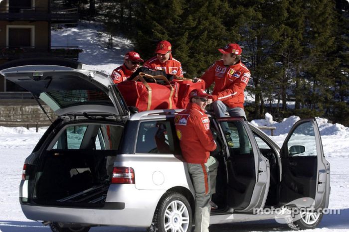 Rubens Barrichello, Luciano Burti, Michael Schumacher y Luca Badoer