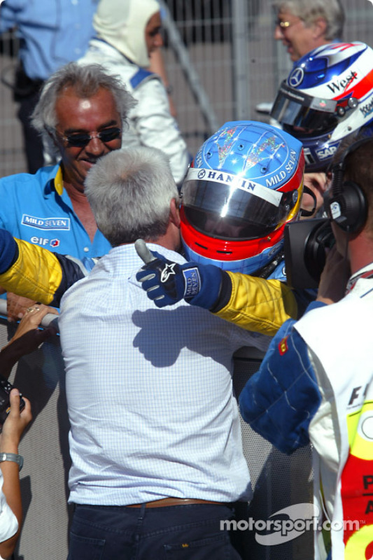 Ganador de la carrera Fernando Alonso celebra