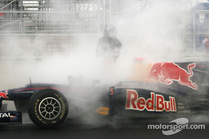 Sebastian Vettel, Red Bull Racing, motor opgeblazen