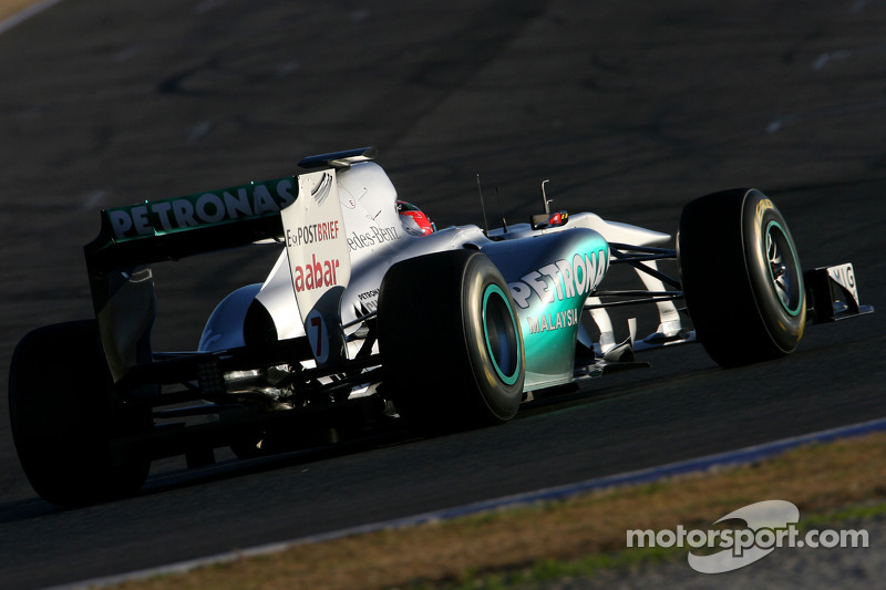 Mercedes lideró la pretemporada 2011