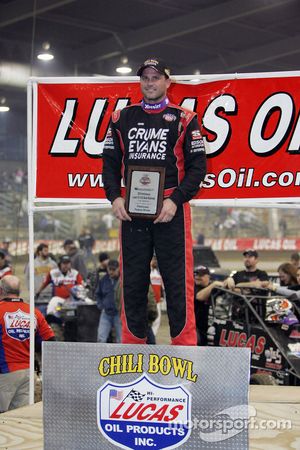 Shane Cottle celebrates his A Main Victory