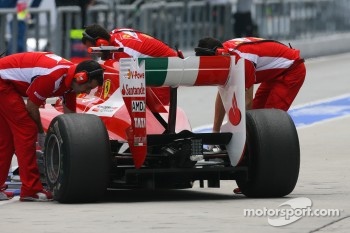 Fernando Alonso, Scuderia Ferrari rear wing and difffuser
