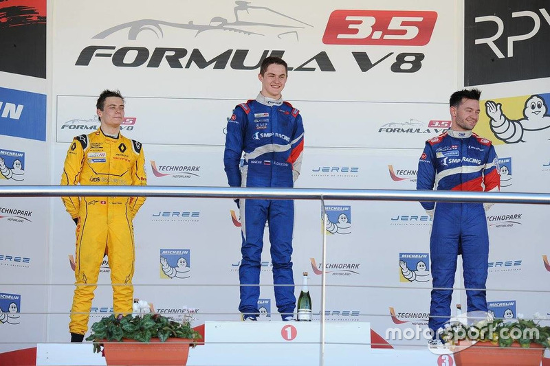 Podium : 1er Egor Orudzhev, Arden Motorsport; 2e Louis Deletraz, Fortec Motorsports; 3e Matthieu Vaxiviere, SMP Racing