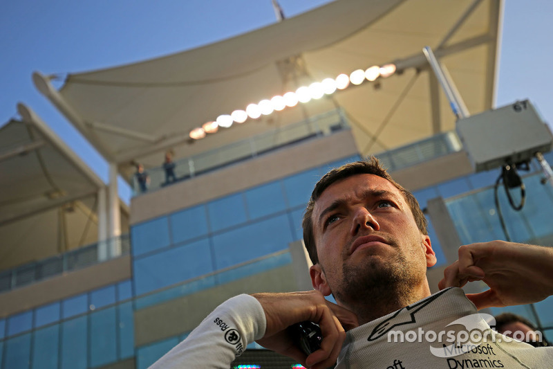 17. Jolyon Palmer, Renault Sport F1