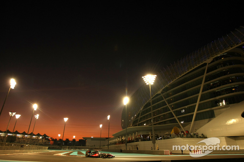 2011 Abu Dhabi GP: Lewis Hamilton, McLaren Mercedes