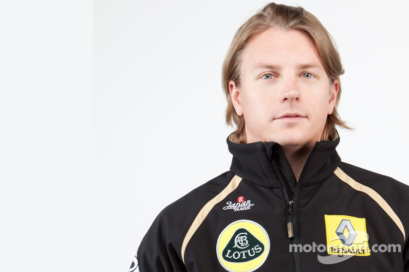 Kimi Raikkonen returns to F1 with Lotus Renault