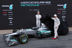 Michael Schumacher, Mercedes GP ve Nico Rosberg, Mercedes GP unveil yeni Mercedes F1 W03