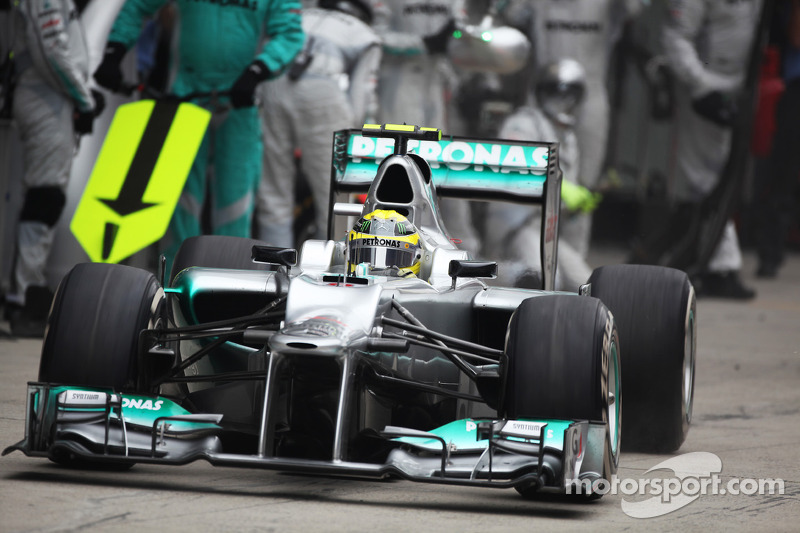 Nico Rosberg, Mercedes AMG F1 parada en boxes