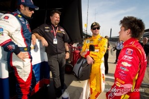 Marco Andretti, Andretti Autosport Chevrolet, Michael Andretti, Ryan Hunter-Reay, Andretti Autosport Chevrolet and Sebastian Saavedra, AFS Racing/Andretti Autosport Chevrolet