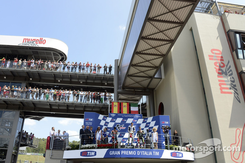 Podium: Sieger Jorge Lorenzo, Yamaha Factory Racing, 2. Dani Pedrosa, Repsol Honda Team, 3. Andrea D