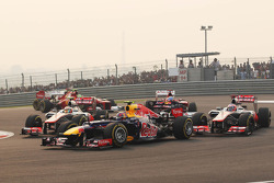 Mark Webber, Red Bull Racing ve Jenson Button, McLaren ve Lewis Hamilton, McLaren, start, race
