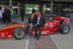 Alex Zanardi volta a Indianapolis com a Chip Ganassi