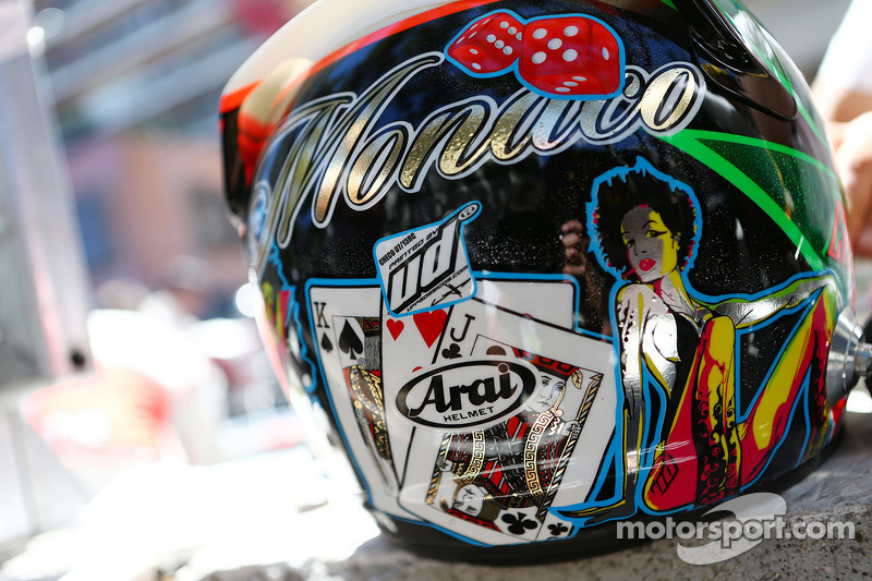 Helm von Sergio Perez, McLaren