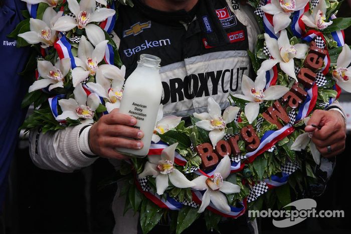 Pós-corrida: Tony Kanaan, KV Racing Technology Chevrolet, comemora