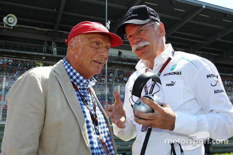 Niki Lauda, Presidente no ejecutivo de Mercedes con el Dr. Dieter Zetsche, Daimler AG CEO de la parr
