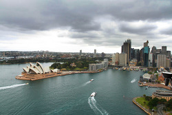 Rali pilotos take a tour do Sydney Harbour ponte