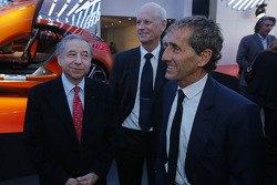 Alain Prost con Jean Todt, presidente de FIA