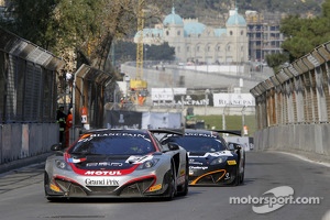 #27 Hexis Racing McLaren MP4-12C: Rob Bell, Kevin Estre