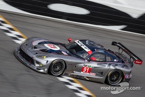 #91 SRT Motorsports SRT Viper GTS-R: Dominik Farnbacher, Marc Goossens, Ryan Hunter-Reay