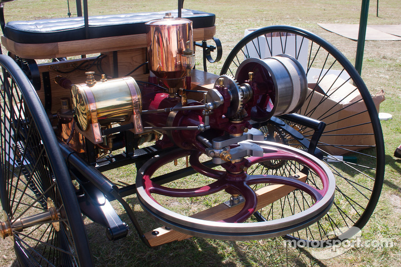 1886 MercedesBenz Motor Wagon at Boca Raton Concours d'Elegance