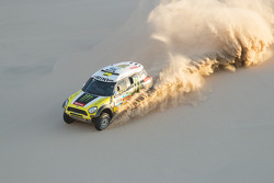Jay Leno y Nani Roma comparten el Mini ganador del Dakar