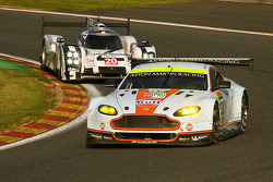 #97 Aston Martin Vantage V8: Darren Turner, Stefan Mücke, Bruno Senna