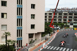 Jules Bianchi, Marussia F1 Team MR03 devant Jean-Eric Vergne, Scuderia Toro Rosso STR9