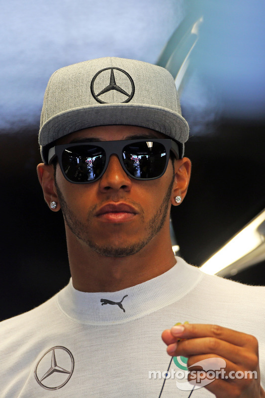 梅赛德斯amg f1车队刘易斯·汉密尔顿