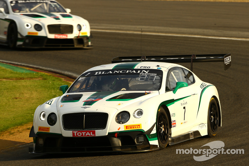 #7 M-Sport 宾利 宾利 Continental GT3: 安迪·梅里克, 盖·史密斯, 斯蒂文·凯恩